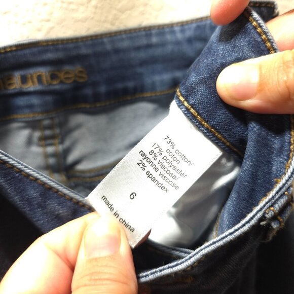 Maurices Distressed Skinny Capri Jeans - Size 6‎ - Picture 10 of 10